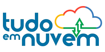 Logo escrito Tudo em Nuvem em azul e uma nuvem na direita com as cores da google com uma seta para baixo e outra para cima em sua base.